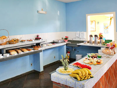 Dona Emilia Inn 2*