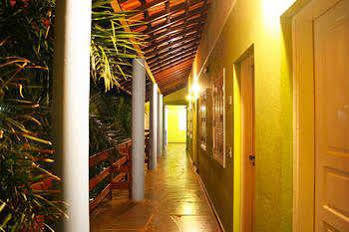 Dona Emilia Inn Brotas